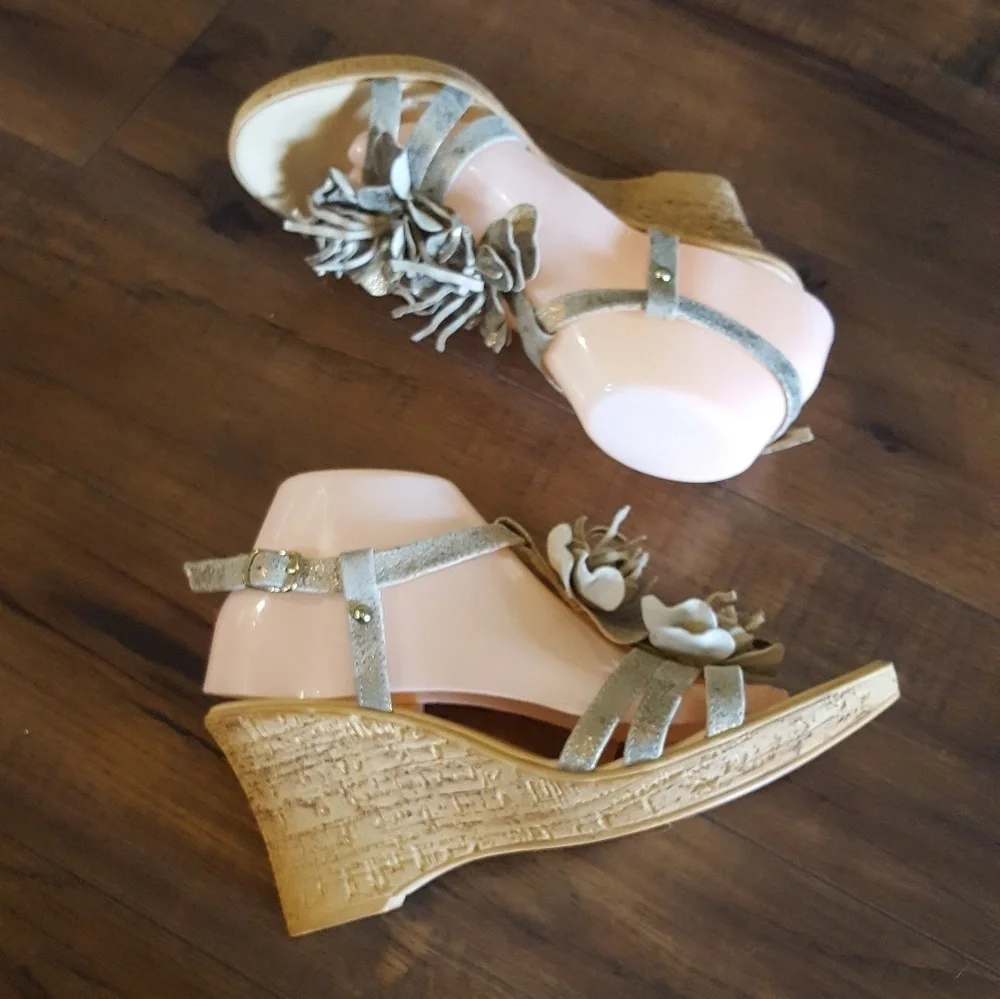 Matisse Jazz Gold Ankle Strap‎ Wedges